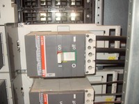 Смонтированный силовой автоматический выключатель ABB в КРУ 0.4 кВ MNS ABB